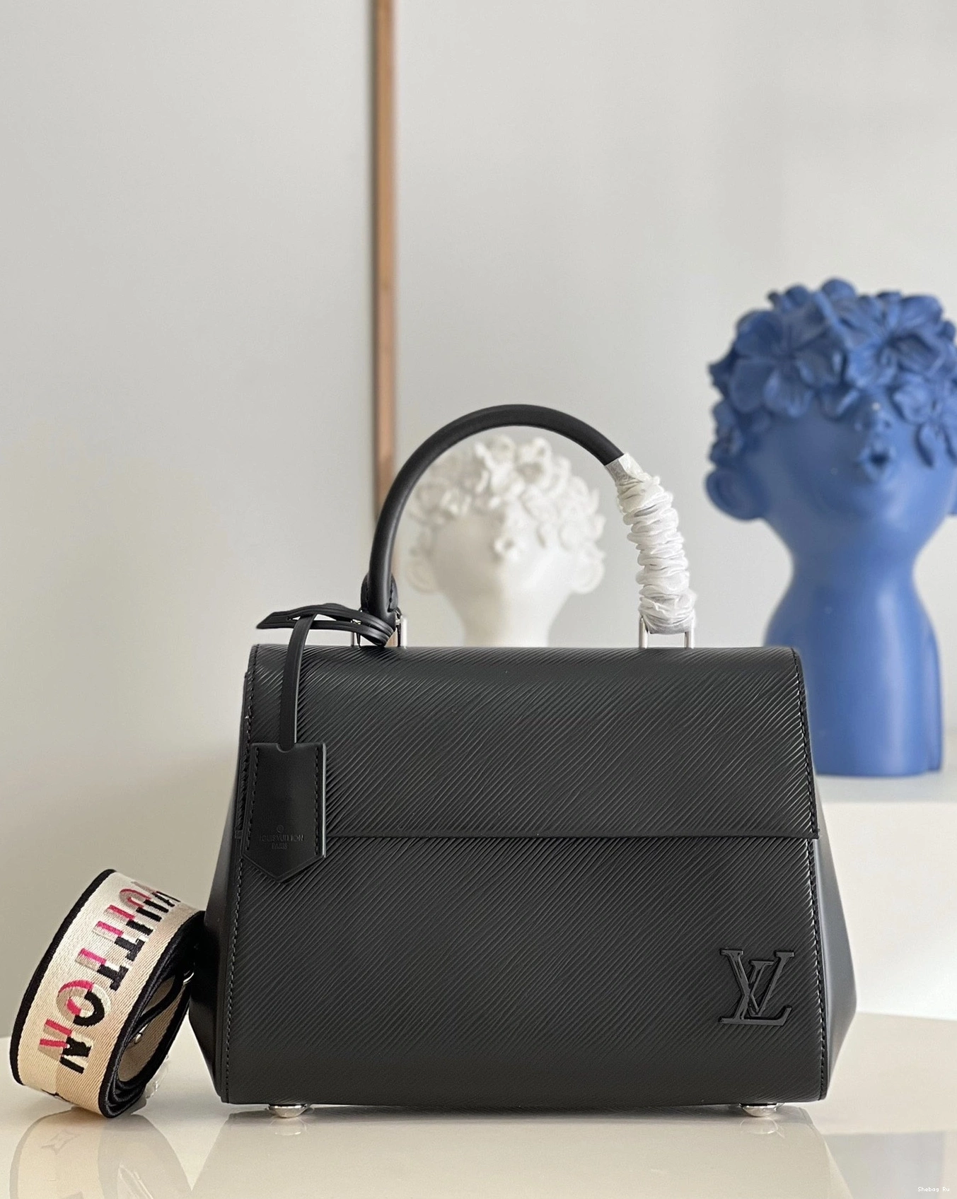 LOUIS CHANELUNY BB VUITTON 0816